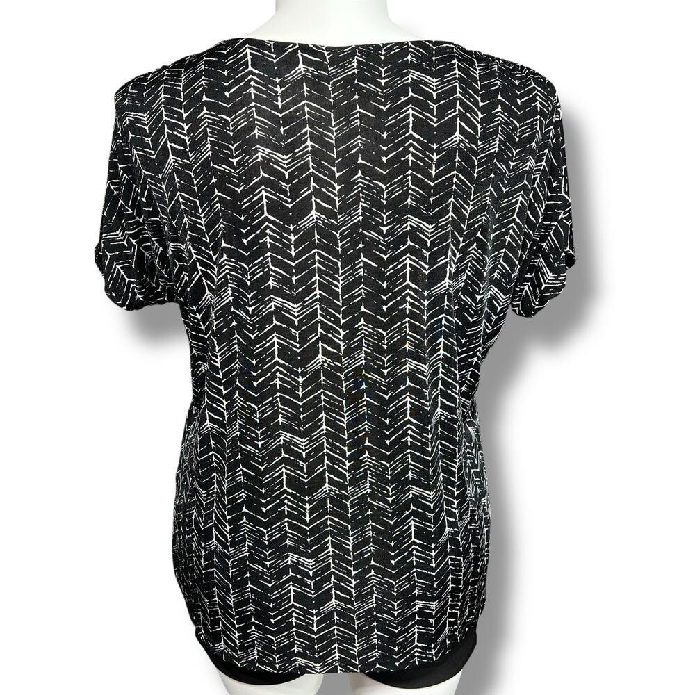 Jaclyn Smith Womens Blouse Top Shirt Pullover Short Sleeve Stretch Black White - Picture 3 of 9